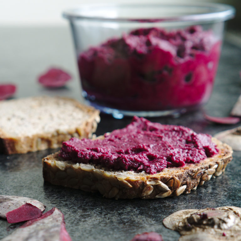 Rote Beete Aufstrich – BluMüse Rote Beete Aufstrich – BluMüse