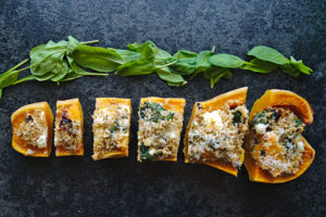 gefüllter Butternut-Kürbis